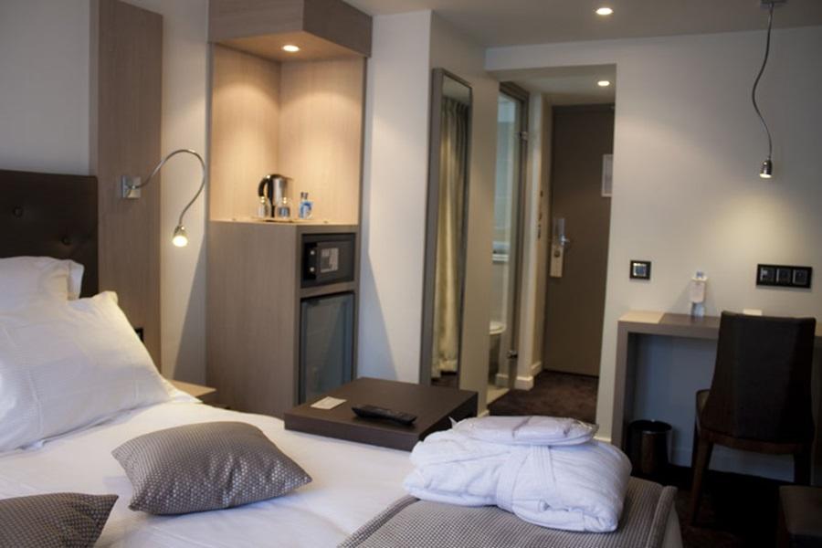 Hotel Maxim Opera Париж Экстерьер фото