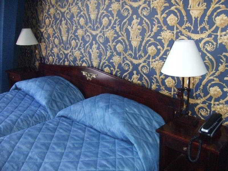 Hotel Maxim Opera Париж Экстерьер фото